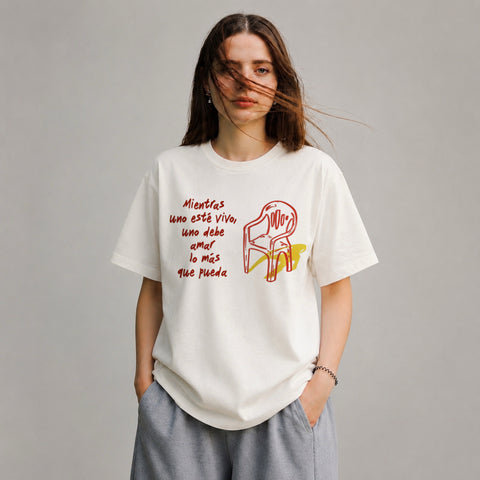 تي شيرت باقتباس إسباني: Mientras Uno Este Vivo Love Message Graphic Tee
